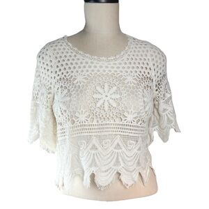 Rebellion Again Cream Crochet Crop Top Sz XS NWOT Festival Beach Resort Cruise